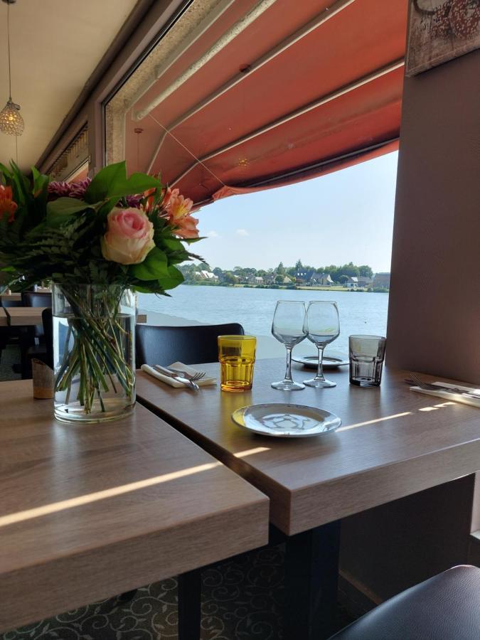 Hotel Restaurant Du Lac Combourg Exteriér fotografie