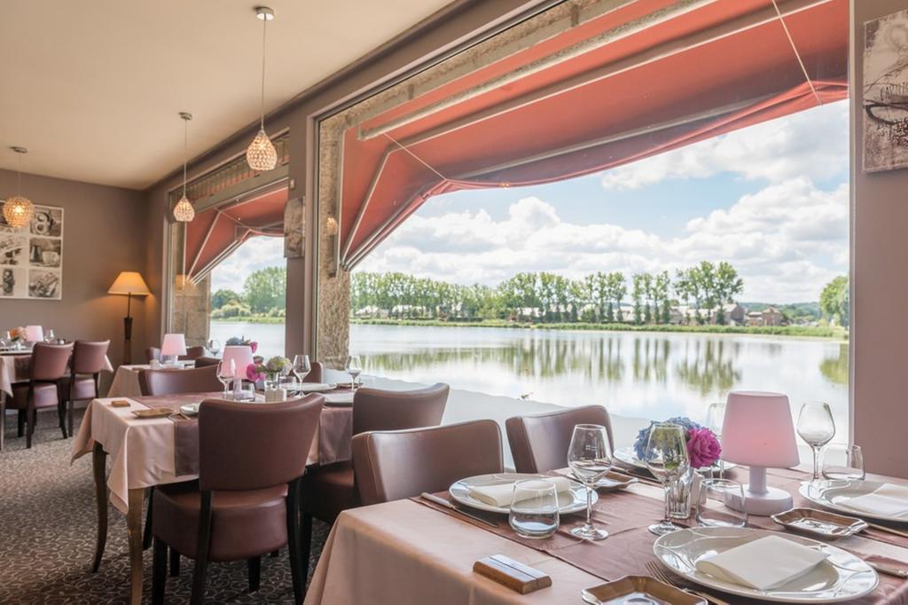 Hotel Restaurant Du Lac Combourg Exteriér fotografie