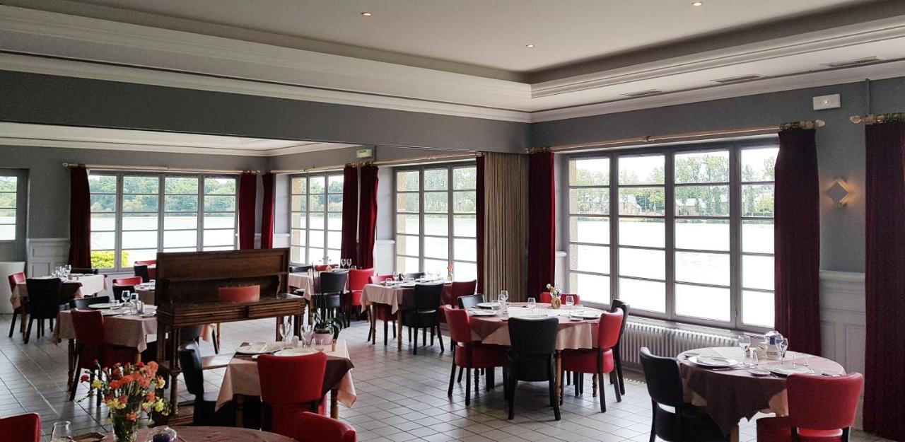 Hotel Restaurant Du Lac Combourg Exteriér fotografie