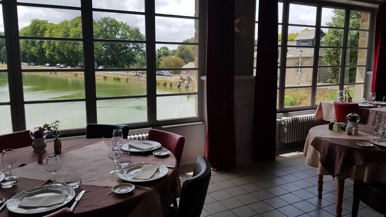 Hotel Restaurant Du Lac Combourg Exteriér fotografie