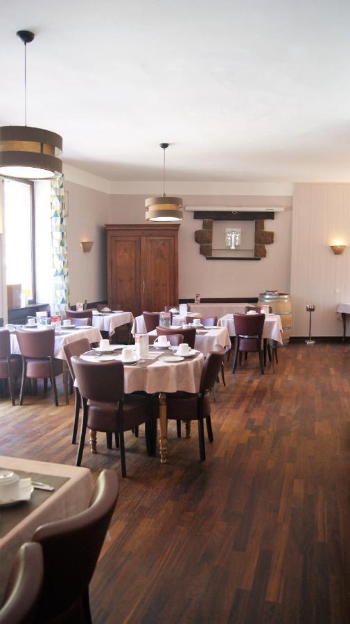 Hotel Restaurant Du Lac Combourg Exteriér fotografie