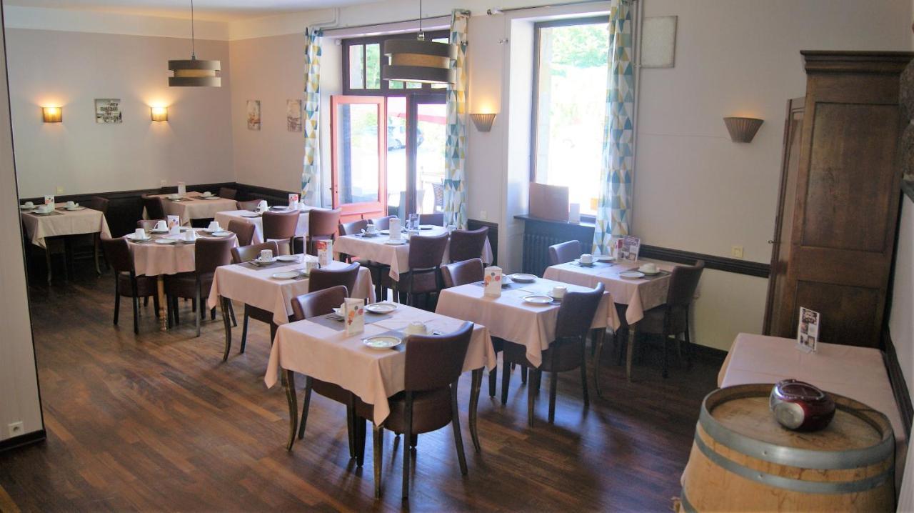Hotel Restaurant Du Lac Combourg Exteriér fotografie
